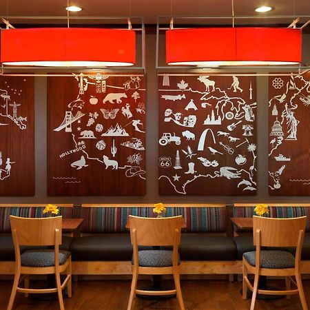 Towneplace Suites Houston North/Shenandoah Bagian luar foto
