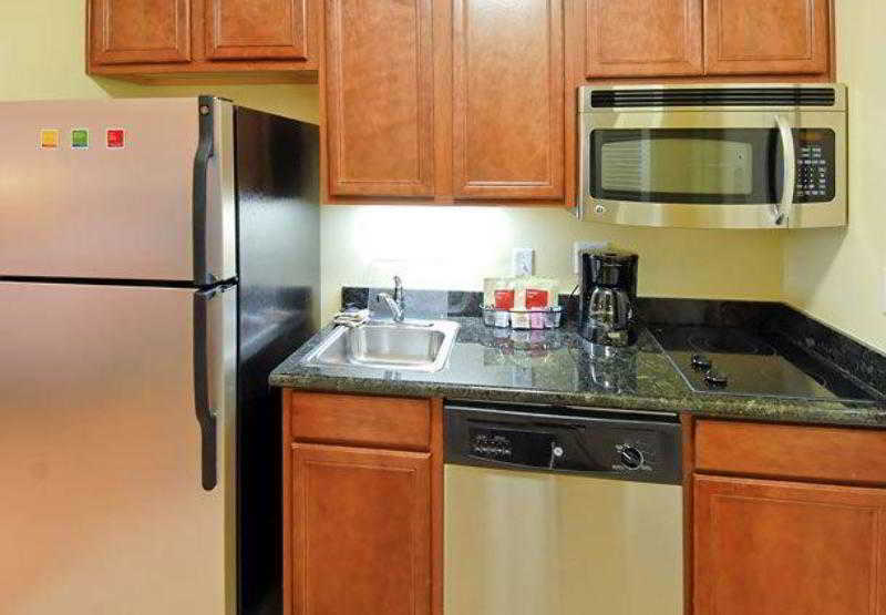 Towneplace Suites Houston North/Shenandoah Bagian luar foto